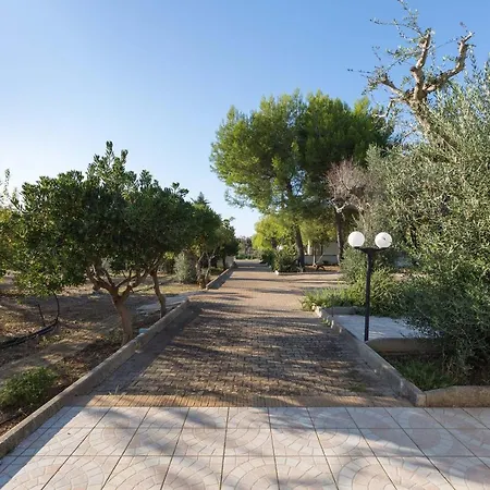 With Swimming Pool Salento - Le Due Sorelle