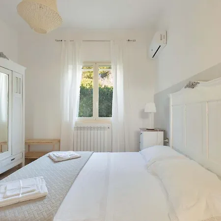 With Swimming Pool Salento - Le Due Sorelle Villa