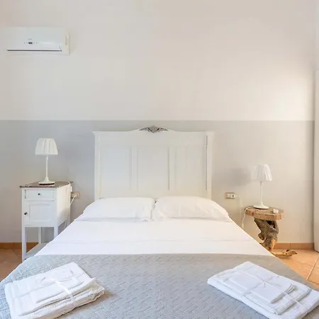 With Swimming Pool Salento - Le Due Sorelle Villa Ugento
